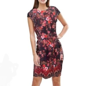⭐Beige By Eci Floral Bodycon Dress 10 ⭐